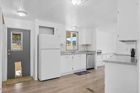 315 W Evans Creek Road Rogue River OR 97537