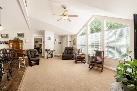 1800 Lampman Road Gold Hill OR 97525