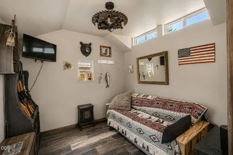 1800 Lampman Road Gold Hill OR 97525
