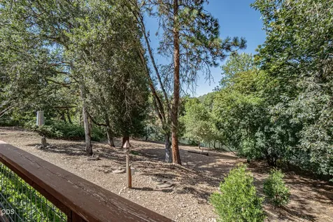 1800 Lampman Road Gold Hill OR 97525