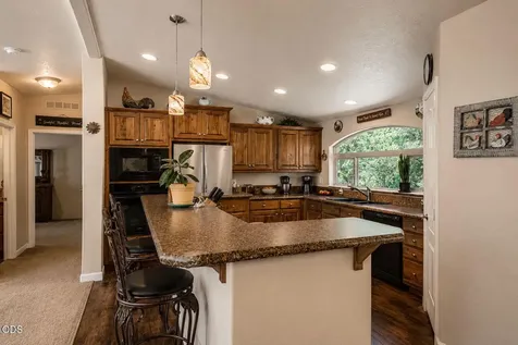 1800 Lampman Road Gold Hill OR 97525