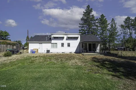 225 Cheryl Lane Phoenix OR 97535