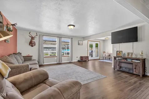 1401 Andrew Drive Medford OR 97501