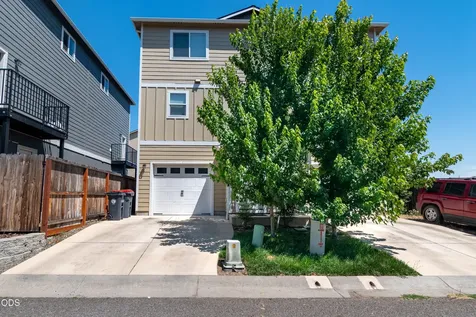 7810 Jacqueline Way White City OR 97503