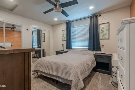 7810 Jacqueline Way White City OR 97503