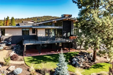2083 NW Lemhi Pass Drive Bend OR 97703
