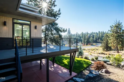 2083 NW Lemhi Pass Drive Bend OR 97703