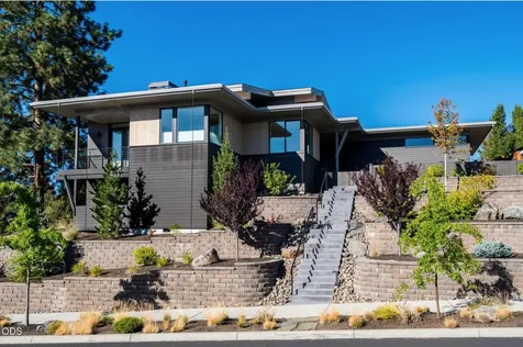 2083 NW Lemhi Pass Drive Bend OR 97703