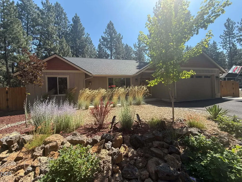 60134 Turquoise Road Bend OR 97702