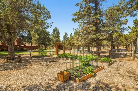 17760 Edmundson Road Sisters OR 97759