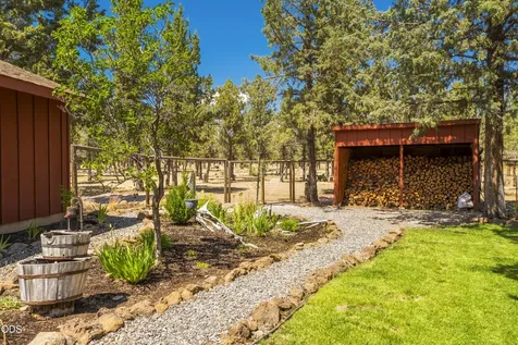 17760 Edmundson Road Sisters OR 97759