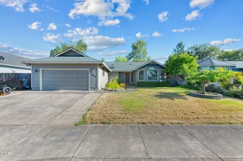 2310 Ridge Way Medford OR 97504