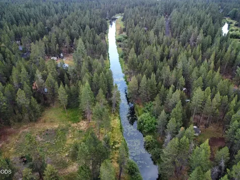 17080 Island Loop Way Bend OR 97707
