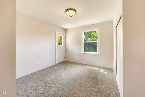 1040 E Main Street Ashland OR 97520