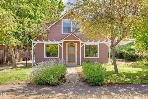 1040 E Main Street Ashland OR 97520