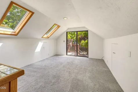1040 E Main Street Ashland OR 97520