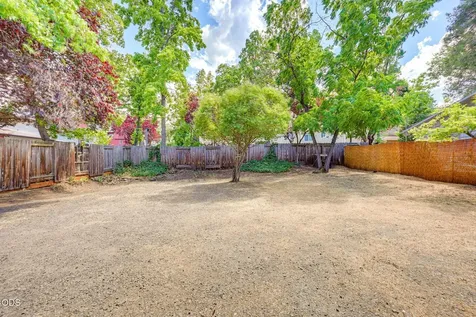1040 E Main Street Ashland OR 97520