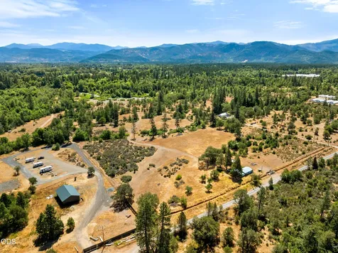 699 Pine Cone Drive Cave Junction OR 97523