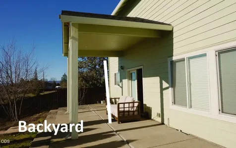 1004 Ruby Meadows Eagle Point OR 97524