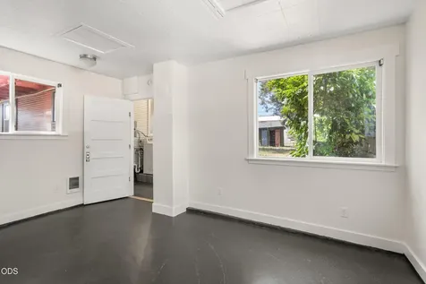 105 Maple Street Phoenix OR 97535