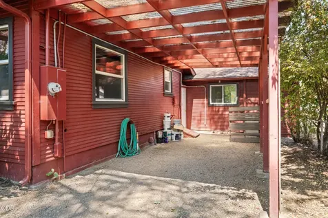105 Maple Street Phoenix OR 97535