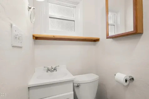 105 Maple Street Phoenix OR 97535