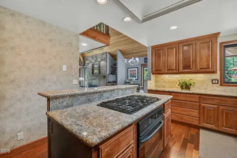57785 Ribes Lane Sunriver OR 97707