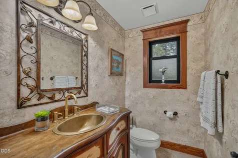 57785 Ribes Lane Sunriver OR 97707