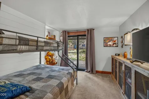 57785 Ribes Lane Sunriver OR 97707