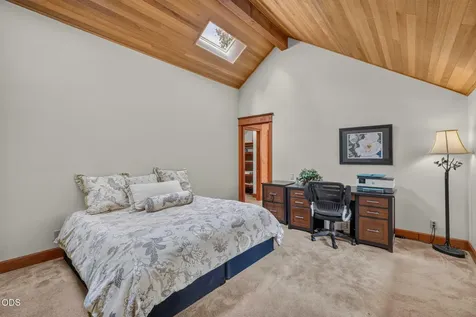 57785 Ribes Lane Sunriver OR 97707