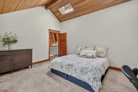 57785 Ribes Lane Sunriver OR 97707