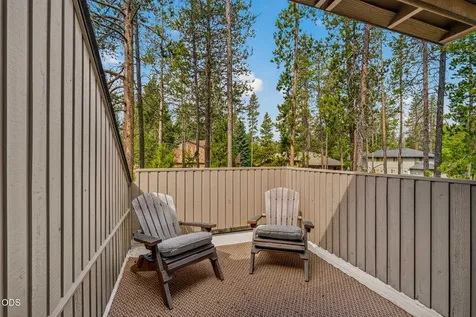 57785 Ribes Lane Sunriver OR 97707