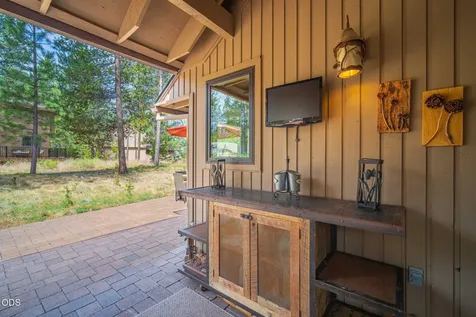57785 Ribes Lane Sunriver OR 97707