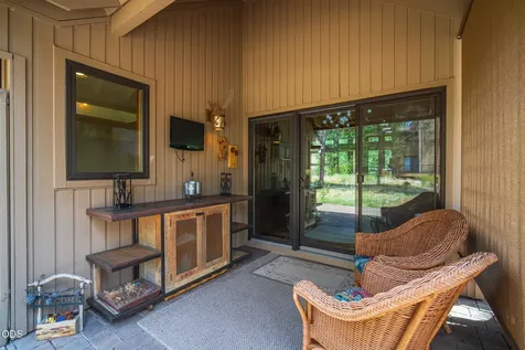 57785 Ribes Lane Sunriver OR 97707
