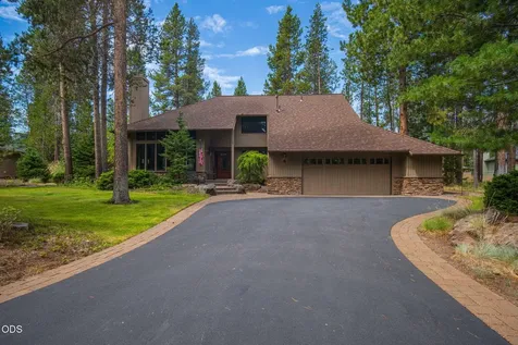 57785 Ribes Lane Sunriver OR 97707