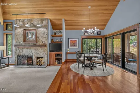 57785 Ribes Lane Sunriver OR 97707