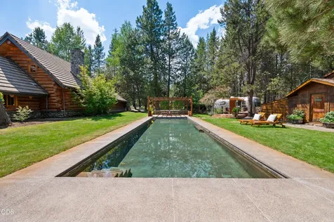 56648 Lunar Drive Bend OR 97707