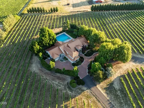 3922 Bellinger Lane Medford OR 97501