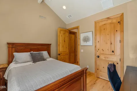 3922 Bellinger Lane Medford OR 97501