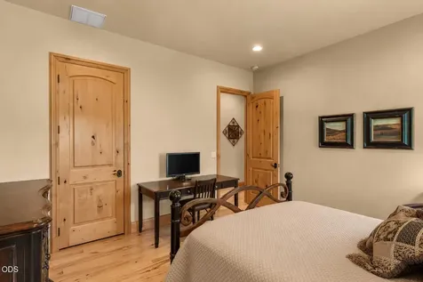3922 Bellinger Lane Medford OR 97501