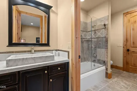 3922 Bellinger Lane Medford OR 97501