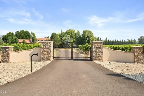 3922 Bellinger Lane Medford OR 97501