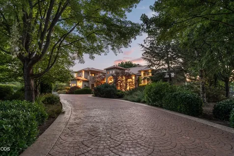 3922 Bellinger Lane Medford OR 97501