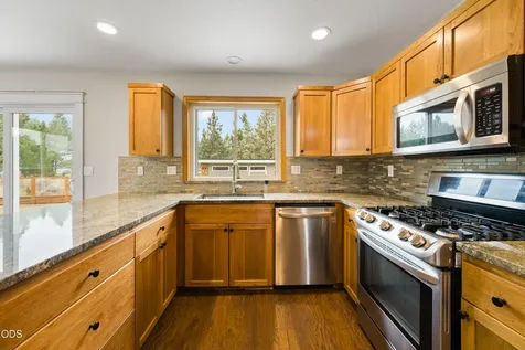 63441 Stacy Lane Bend OR 97701