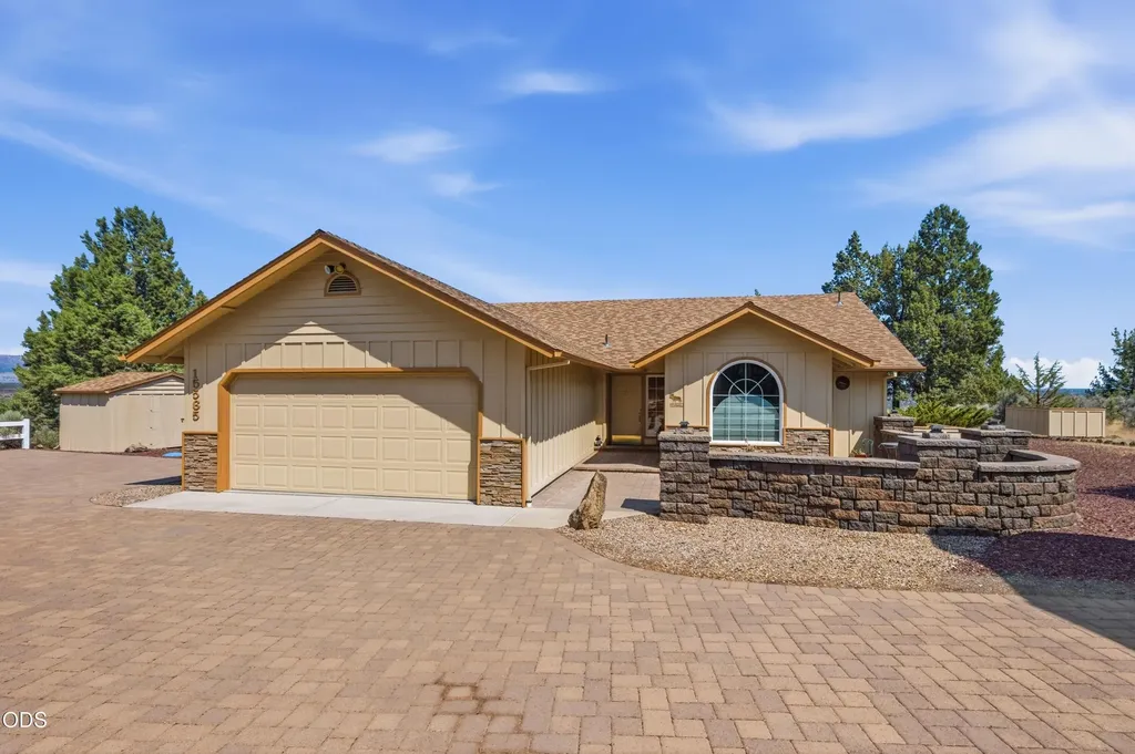 15565 SW Chinook Drive Terrebonne OR 97760
