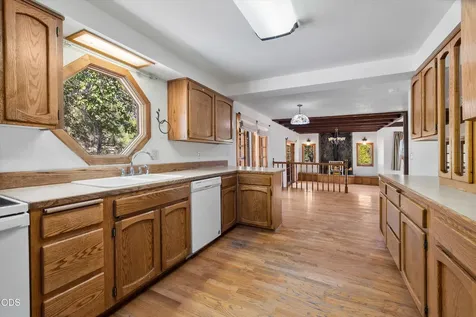 60325 Woodside Road Bend OR 97702
