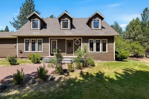 60325 Woodside Road Bend OR 97702