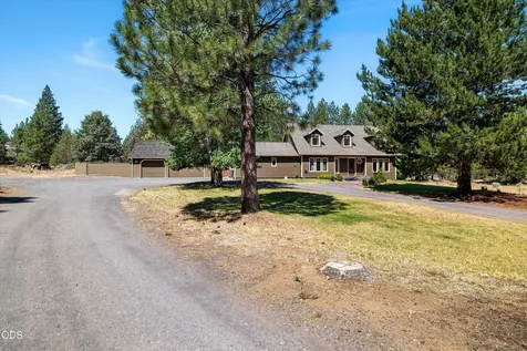 60325 Woodside Road Bend OR 97702