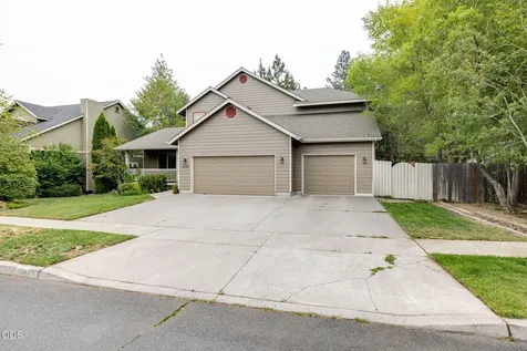 2542 NE Keats Drive Bend OR 97701