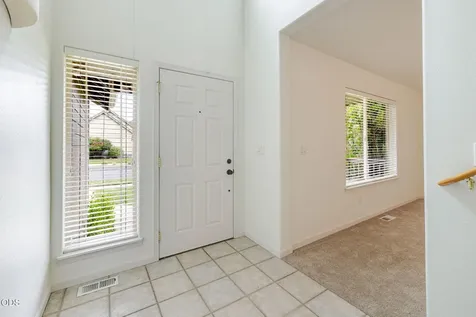 2542 NE Keats Drive Bend OR 97701